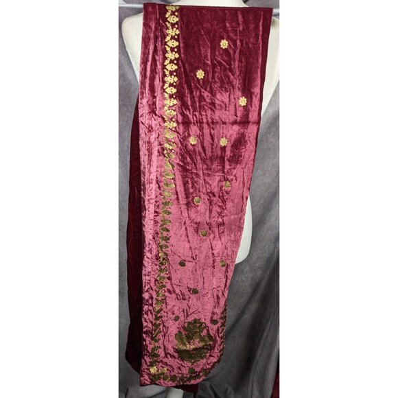 The Met Burgundy And Gold Velvet Royal Crest Scarf - Picture 13 of 13